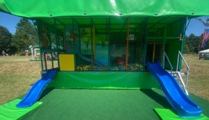 Das K5 Spielmobil in der Sonne